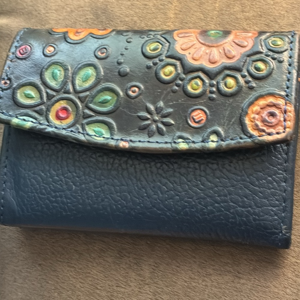 SALE Vintage not used Floral Embossed blue/black Leather Wallet Handmade Leather